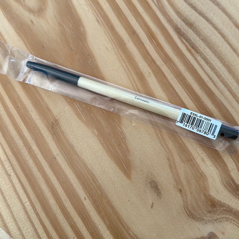 Bobbi Brown Concealer Brush